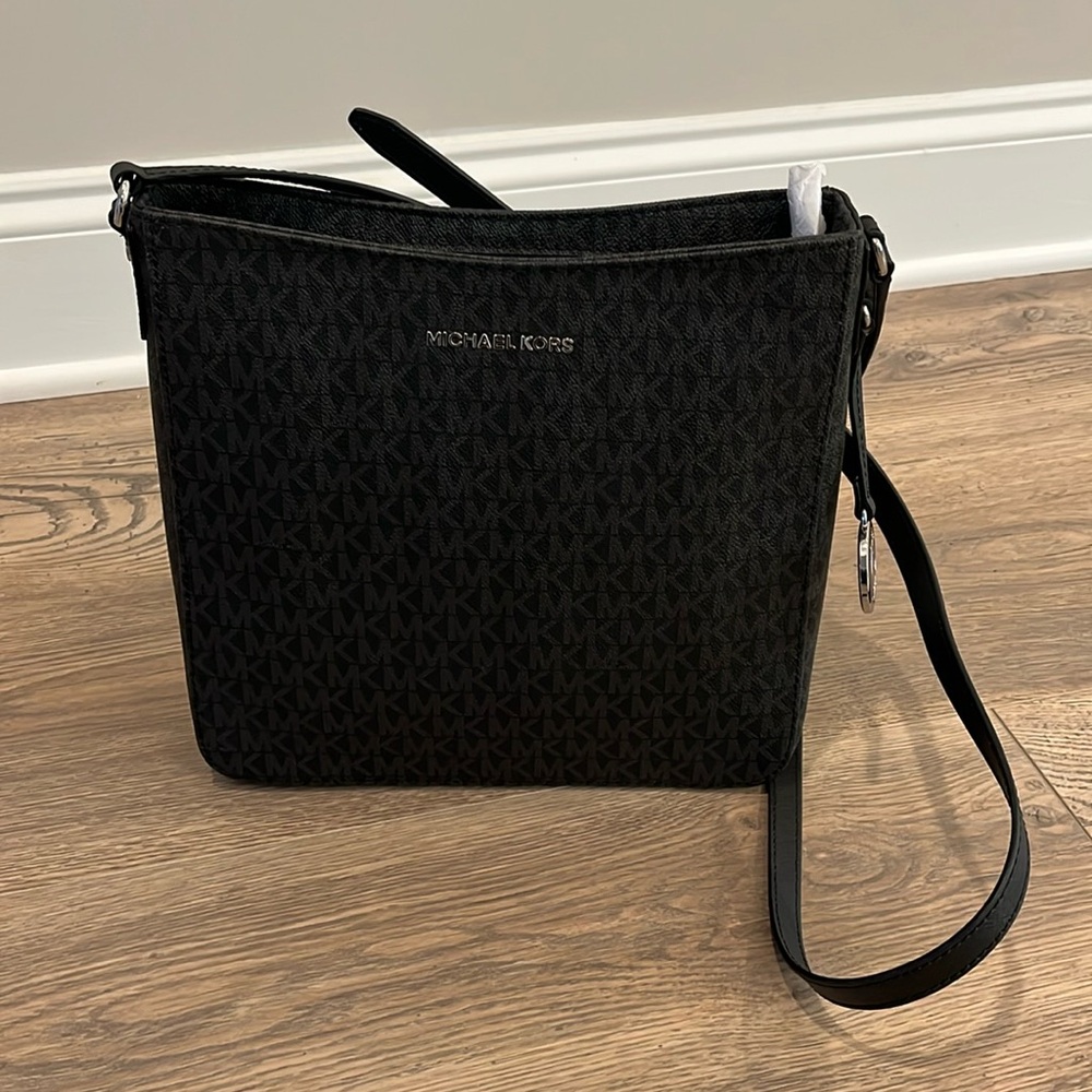 Michael Kors Jet Set Travel LG Messenger Bag; Black; New With Tags